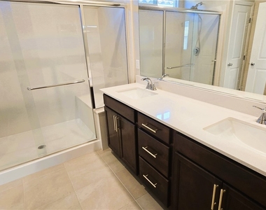 5912 Bruselas Street - Photo Thumbnail 23