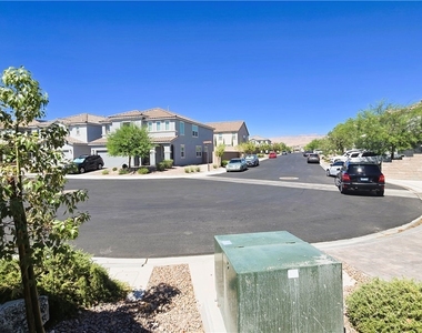 5912 Bruselas Street - Photo Thumbnail 4