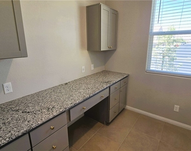 5912 Bruselas Street - Photo Thumbnail 17