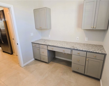 5912 Bruselas Street - Photo Thumbnail 16