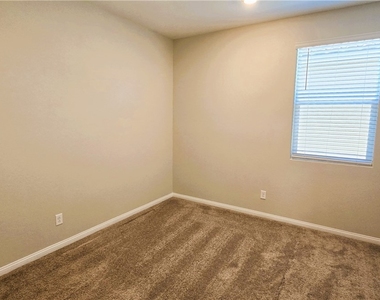 5912 Bruselas Street - Photo Thumbnail 24