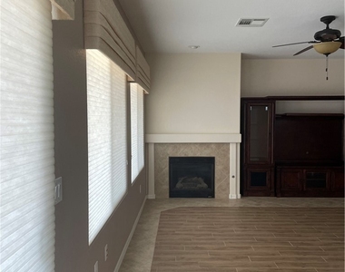 2356 Orangeburg Place - Photo Thumbnail 14