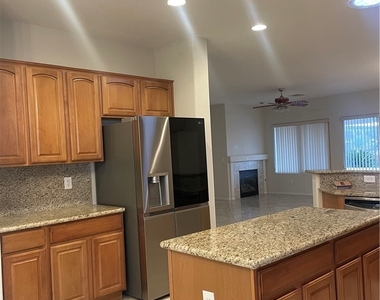 2356 Orangeburg Place - Photo Thumbnail 19