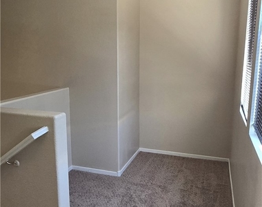 1154 Maple Pines Avenue - Photo Thumbnail 8