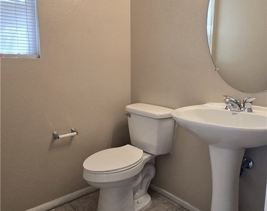 1154 Maple Pines Avenue - Photo Thumbnail 1
