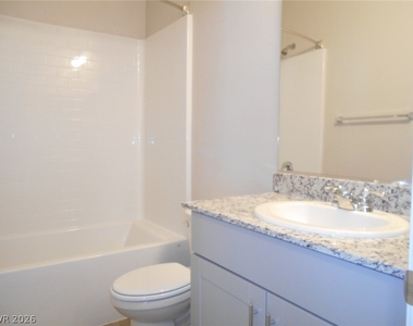 4655 Moonbow Avenue - Photo Thumbnail 15