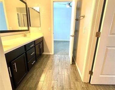 9702 Canyon Landing Avenue - Photo Thumbnail 34