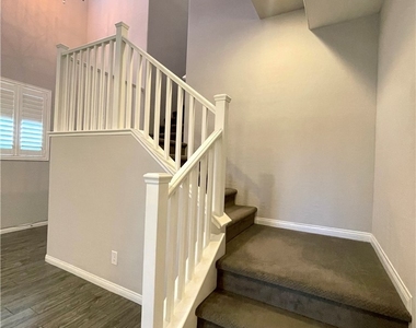9702 Canyon Landing Avenue - Photo Thumbnail 7