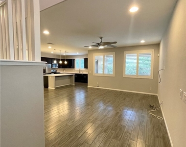 9702 Canyon Landing Avenue - Photo Thumbnail 5