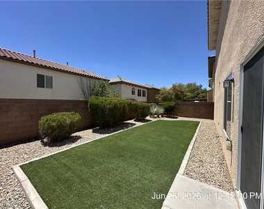 8103 Cheerful Valley Avenue - Photo Thumbnail 3