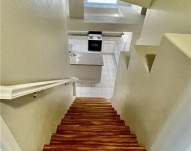 9756 Silver Pebble Street - Photo Thumbnail 20