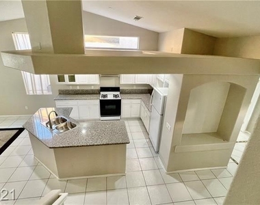 9756 Silver Pebble Street - Photo Thumbnail 4