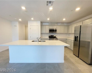 4263 Lemay Street - Photo Thumbnail 8