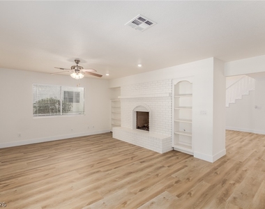 861 Vegas Valley Drive - Photo Thumbnail 10