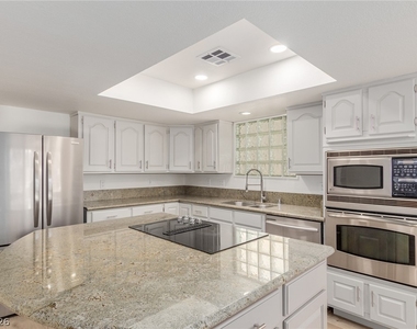 861 Vegas Valley Drive - Photo Thumbnail 14
