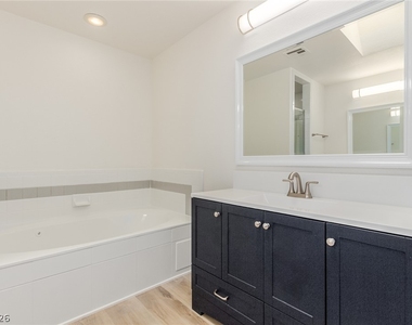 861 Vegas Valley Drive - Photo Thumbnail 24