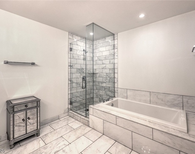 4471 Dean Martin Drive - Photo Thumbnail 26