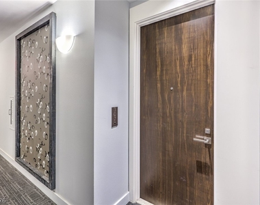 4471 Dean Martin Drive - Photo Thumbnail 14