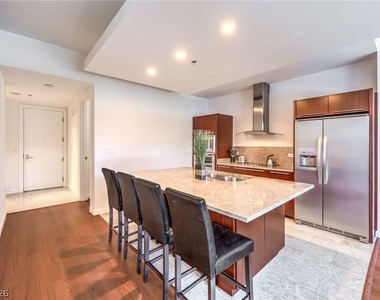 4471 Dean Martin Drive - Photo Thumbnail 15