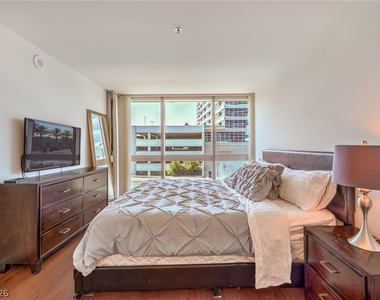 4471 Dean Martin Drive - Photo Thumbnail 22