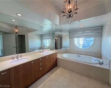 2777 Paradise Road - Photo Thumbnail 15