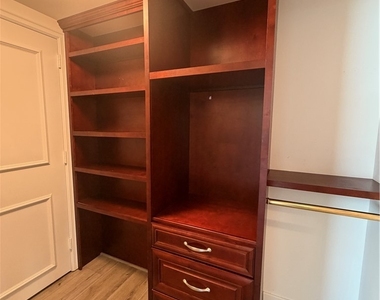 2777 Paradise Road - Photo Thumbnail 16