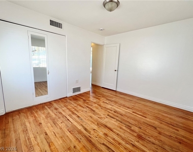 2300 Santa Clara Drive - Photo Thumbnail 24