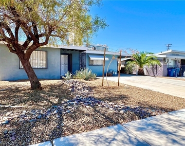 2300 Santa Clara Drive - Photo Thumbnail 2