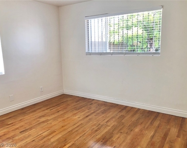 2300 Santa Clara Drive - Photo Thumbnail 19