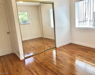 2300 Santa Clara Drive - Photo Thumbnail 18