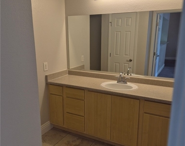6955 N Durango Drive - Photo Thumbnail 7
