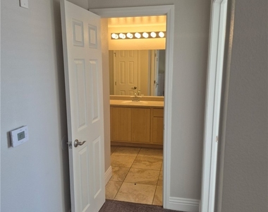 6955 N Durango Drive - Photo Thumbnail 15