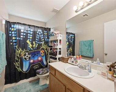 9816 Red Horse Street - Photo Thumbnail 38