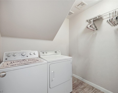 9816 Red Horse Street - Photo Thumbnail 42
