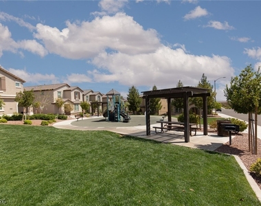 8045 Skye Foxx Street - Photo Thumbnail 31