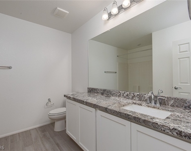 8045 Skye Foxx Street - Photo Thumbnail 18