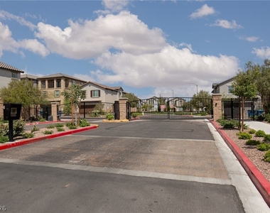 8045 Skye Foxx Street - Photo Thumbnail 34