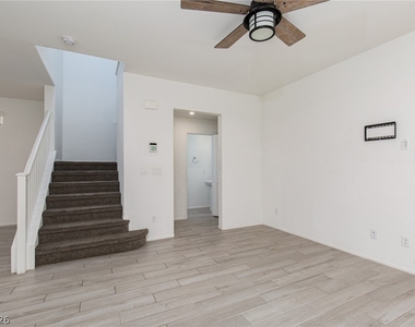 8045 Skye Foxx Street - Photo Thumbnail 13