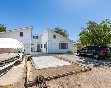 5806 Dodd Street - Photo Thumbnail 2