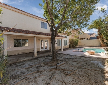 7845 Meadow Creek Street - Photo Thumbnail 32