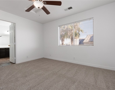 7845 Meadow Creek Street - Photo Thumbnail 20