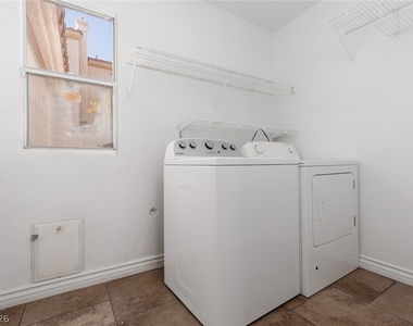 7845 Meadow Creek Street - Photo Thumbnail 18