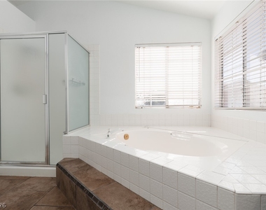 7845 Meadow Creek Street - Photo Thumbnail 26