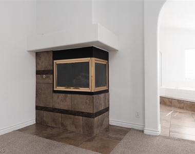 7845 Meadow Creek Street - Photo Thumbnail 24