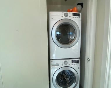 4575 Dean Martin Drive - Photo Thumbnail 36
