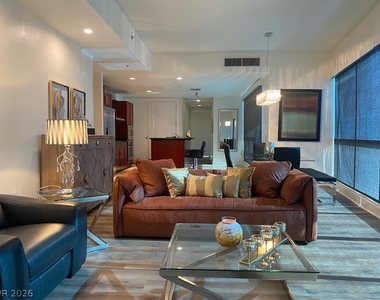 4575 Dean Martin Drive - Photo Thumbnail 4