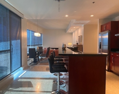 4575 Dean Martin Drive - Photo Thumbnail 5