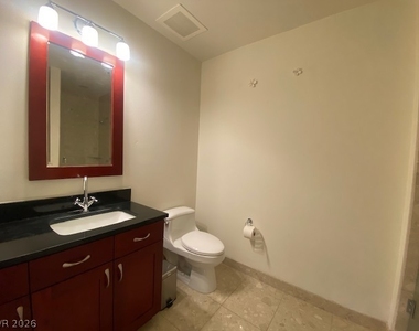 4575 Dean Martin Drive - Photo Thumbnail 32