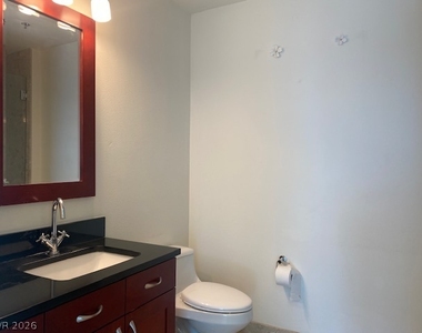 4575 Dean Martin Drive - Photo Thumbnail 30