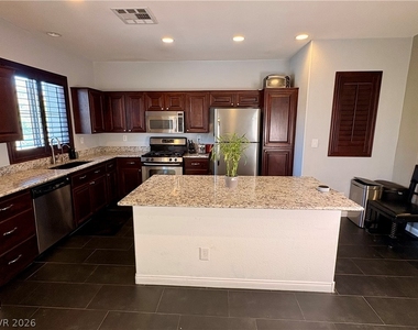 7376 Blanco Peak Street - Photo Thumbnail 5